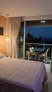 Beachfront flat Rooftop-Pool-Gym-Gourmet area