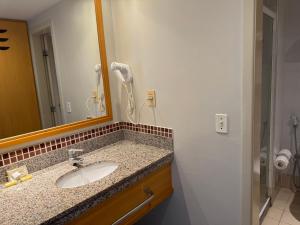 Chic hotel suite in fabulous Meireles Fortaleza with WiFi, fitness room