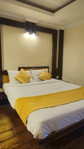 Peaceful Lake View Resort kodaikanal lake