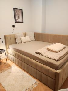 J&SA Apartment with balcony and garage