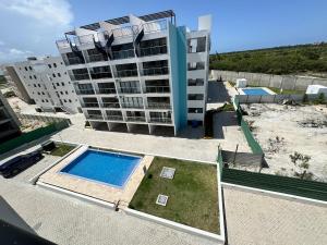 Cozy Apt Steps from Los Corales Beach