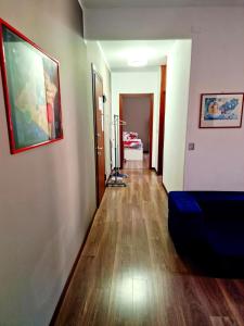 COSY FLAT IN CENTRAL TIRANO - 60 seconds walk from Bernina Express Train station