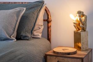 Modern 2-Bed Apt, Private Parking, Ayr Town Centre