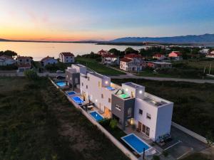 VILLA VISTA, Jacuzzi, Pool