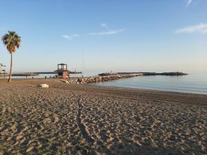 Bright & Cozy studio in the center of Puerto Banus, pool and terrace.