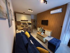 Crystal Everest Apartments