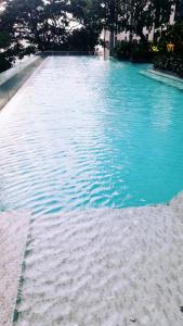 The Base Modern Apart