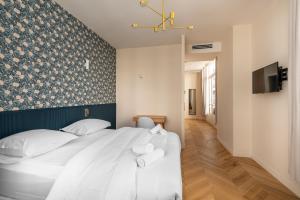 Chic Studio Apartment for 2 Near Bastille