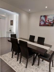 Modern 5-bedroom house close to Ardagh Bluffs