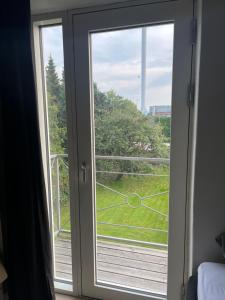 Lejlighed med højt til loftet