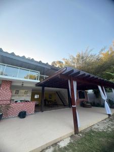 Linda Pousada em Itaipuaçu - Maricá RJ