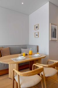 509 Capitalia Studio with Rooftop Jacuzzi and Parking