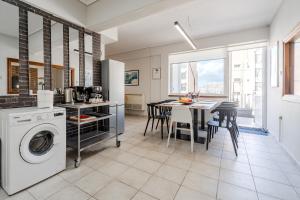 Piraeus PortView Apt