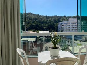 Bombinhas, seu refugio com vista para a natureza