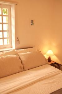 Charming 1BR apartment with balcony & AC, heart of Antibes