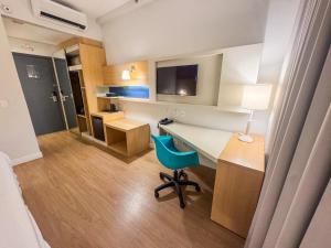 Moderno Flat no Gonzaga na quadra da Praia