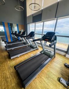 Moderno Flat no Gonzaga na quadra da Praia