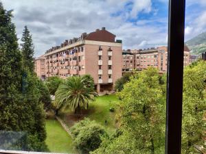 La terraza del Naranco - 3 habitaciones , PARKING y WIFI free