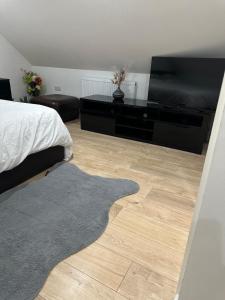 A Cosy and Spacious Studio Flat