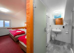 Berghaus Stuben Arlberg mit Sauna Panoramablick und Nähe zur Piste