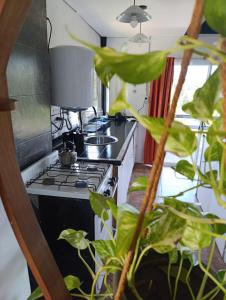 Casa Hebe - En las sierras de Córdoba - cuenta con tres habitaciones y capacidad para 8 personas, tranquila con increibles vistas