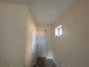 Large room private bath NW London Harrow