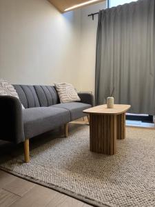 Modern Central Manchester 1 Bed Duplex With Balcony
