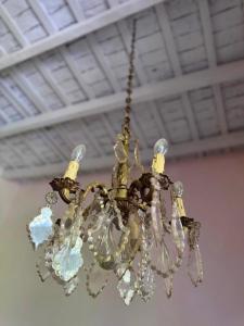 Antique, Classy & Quiet 3 Bedroom and Roof Terrace Apt in the Heart of San Telmo