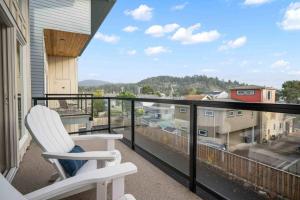 Ebb916 Modern Loft, Heart of Taft District, Walkable to Beach