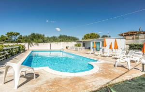 5 Bedroom Awesome Home In Scicli