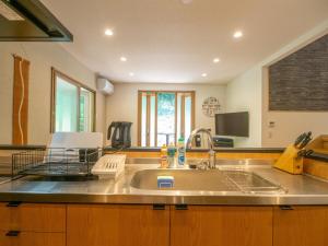 南欧風モダンハウス 完全リフォーム済 テディベア美術至近 BBq デッキ