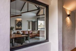 The Old Cheese Factory - Luxe Design & Country Calm