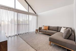 The Old Cheese Factory - Luxe Design & Country Calm