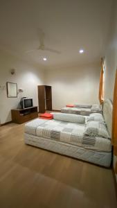 JBK Villa Empire - Roomstay
