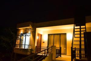 Urban Nest Apartment