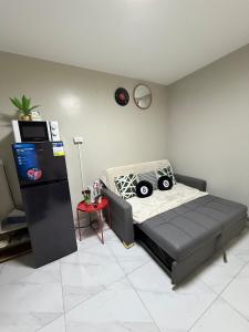 Monarch Parksuites 1BR with balcony