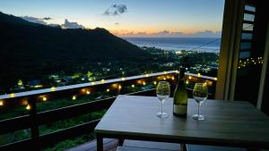 MOOREA Bungalow Kohimana avec vue lagon - 3hvězdičkové hotely ve městě Moorea