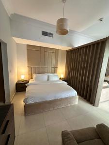 F1 - Ivy Studio Golf View Ansam Yas Island, Theme Parks