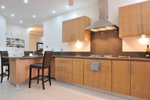 Olana Blue - Beachfront apartment