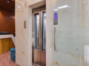 Super Townhouse Royal Inn