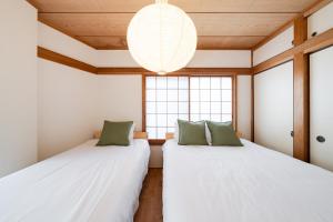 SKY Building 201 - Easy Airport Access & Comfortable Stay