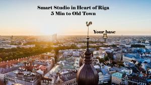 Prime City Centre Studio Apartment with Park View