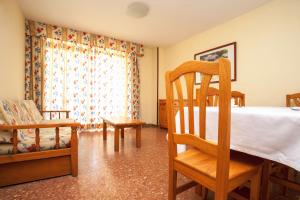 Apartamentos Bahia Dorada y Iris
