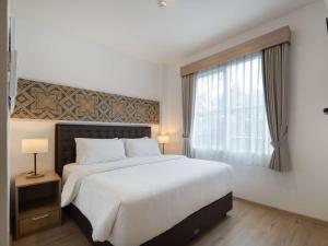 Cove Bening Boutique