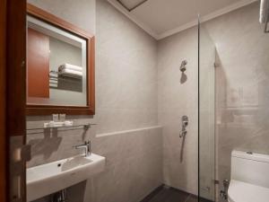 Cove Bening Boutique