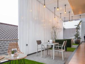 Cove Bening Boutique