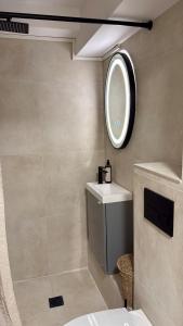 Constanta Seaside Studio Demisol