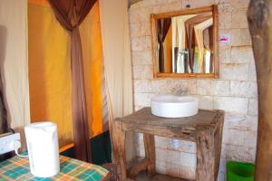 Boma Simba Safari Lodge