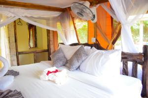 Boma Simba Safari Lodge