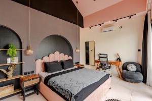 Liminal Palace Villa 3 by Betterplace